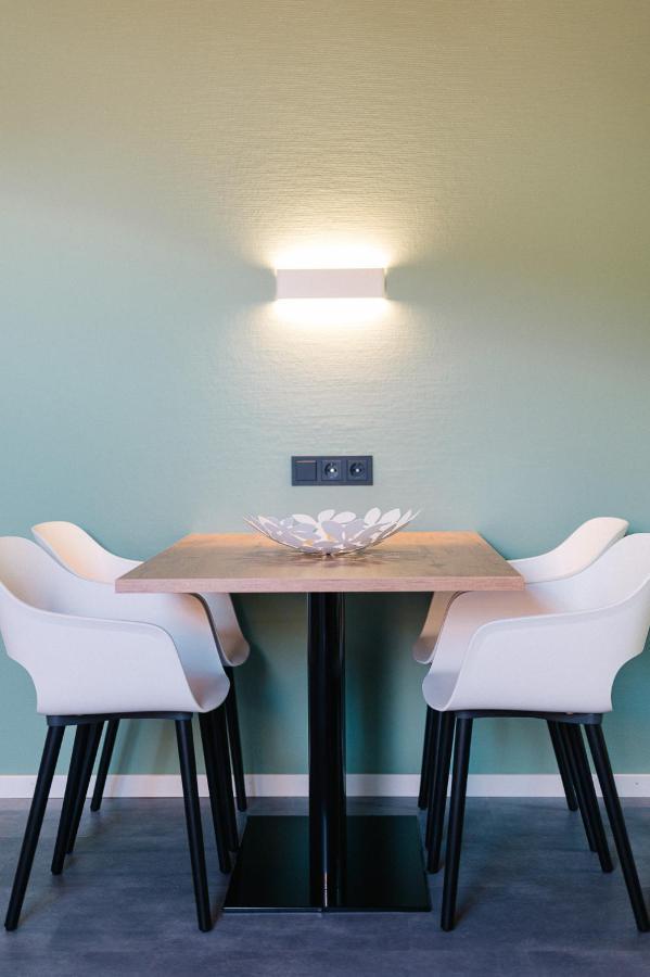 Moderne 2 Zi.-Fewo Blackforestart Naehe Freiburg Simonswald Buitenkant foto